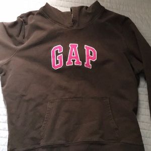 Brown GAP hoodie.